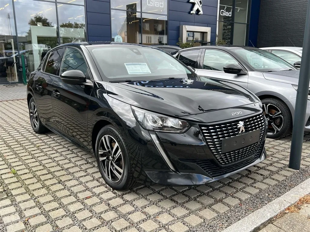 Peugeot 208 1,5 BlueHDi Allure Comfort 102HK 5d 6g