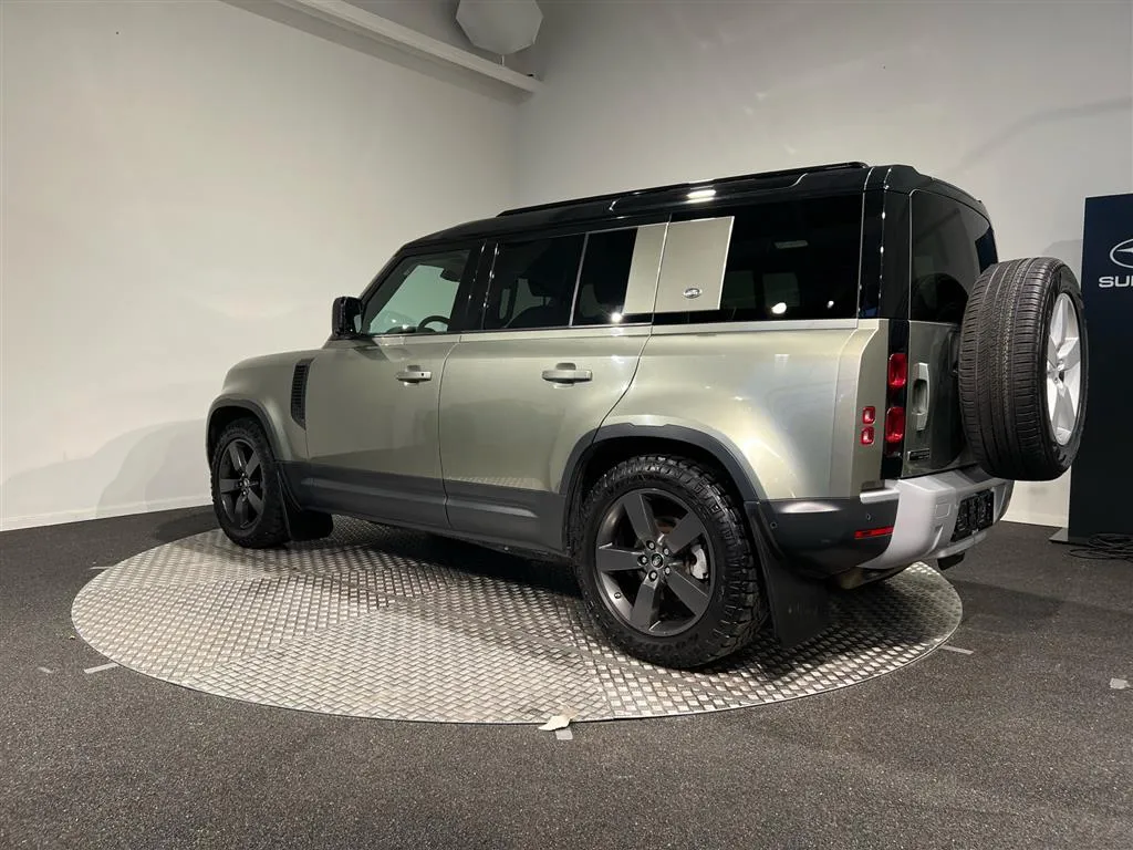 Land Rover Defender 110″ 2,0 SD4 First Edition AWD 240HK Van 8g Aut.