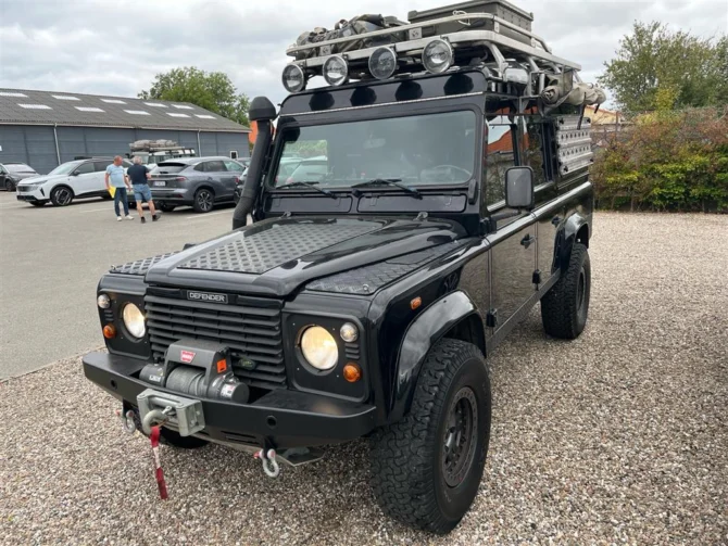 Land Rover Defender 110&#8243; 2,5 TD5 4&#215;4 122HK