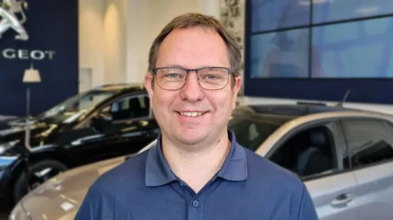Lars Petersen | Reservedelsekspedient